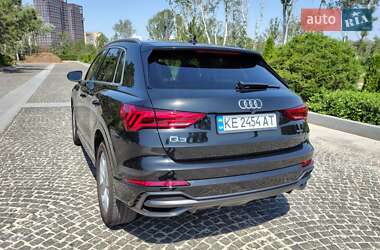 Внедорожник / Кроссовер Audi Q3 2021 в 
