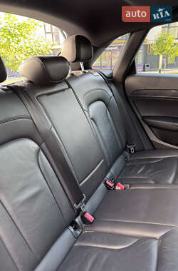 Внедорожник / Кроссовер Audi Q3 2014 в 