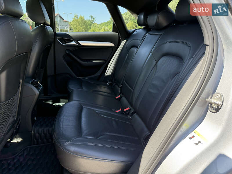 Внедорожник / Кроссовер Audi Q3 2014 в Днепре