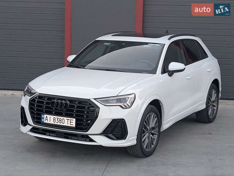 Внедорожник / Кроссовер Audi Q3 2023 в Борисполе
