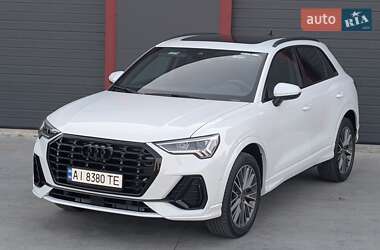Внедорожник / Кроссовер Audi Q3 2023 в 