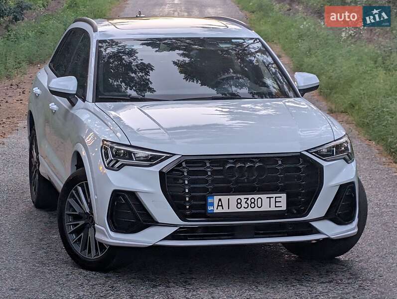 Внедорожник / Кроссовер Audi Q3 2023 в Борисполе