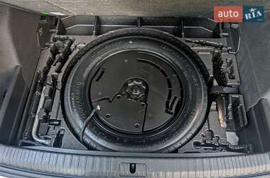Внедорожник / Кроссовер Audi Q3 2023 в 