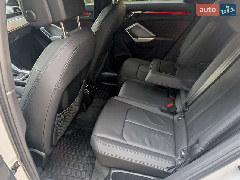 Внедорожник / Кроссовер Audi Q3 2023 в Борисполе