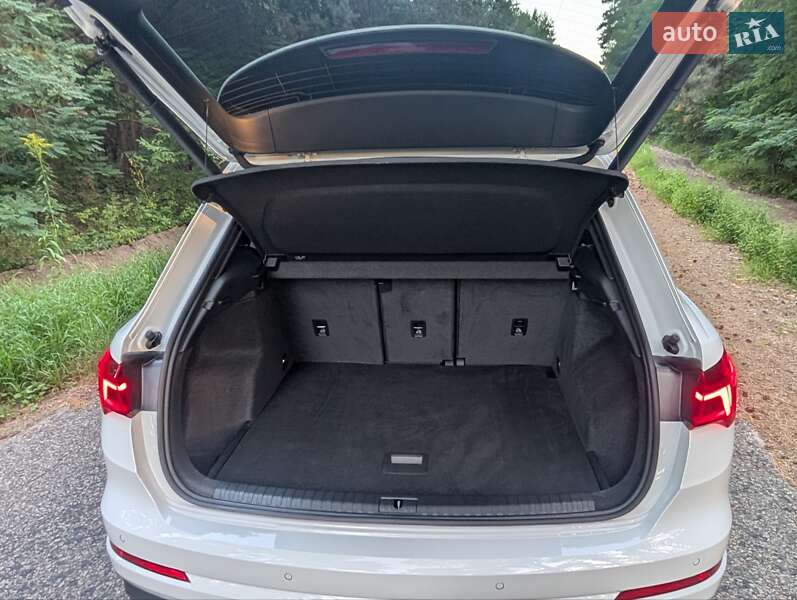 Внедорожник / Кроссовер Audi Q3 2023 в Борисполе