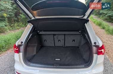 Внедорожник / Кроссовер Audi Q3 2023 в 