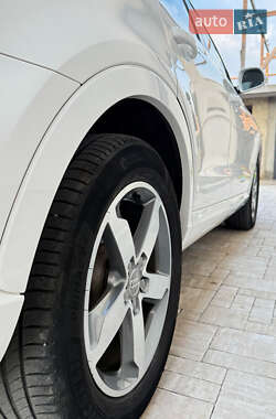 Внедорожник / Кроссовер Audi Q3 2014 в 