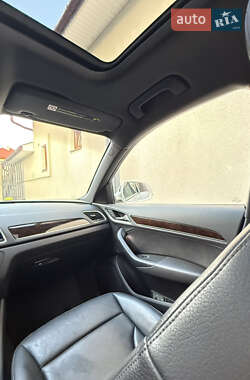 Внедорожник / Кроссовер Audi Q3 2014 в 