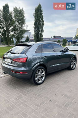 Внедорожник / Кроссовер Audi Q3 2017 в 