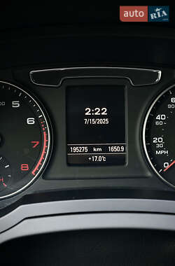 Внедорожник / Кроссовер Audi Q3 2015 в 
