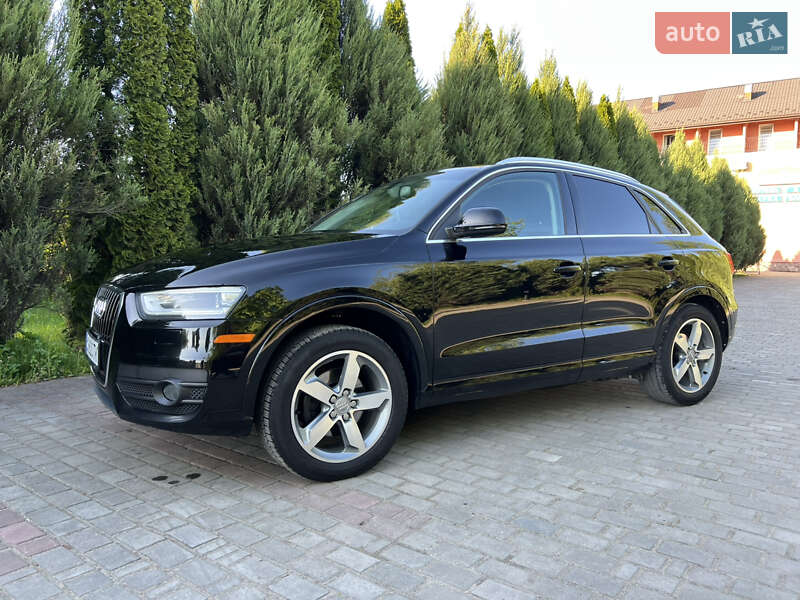 Внедорожник / Кроссовер Audi Q3 2014 в Самборе