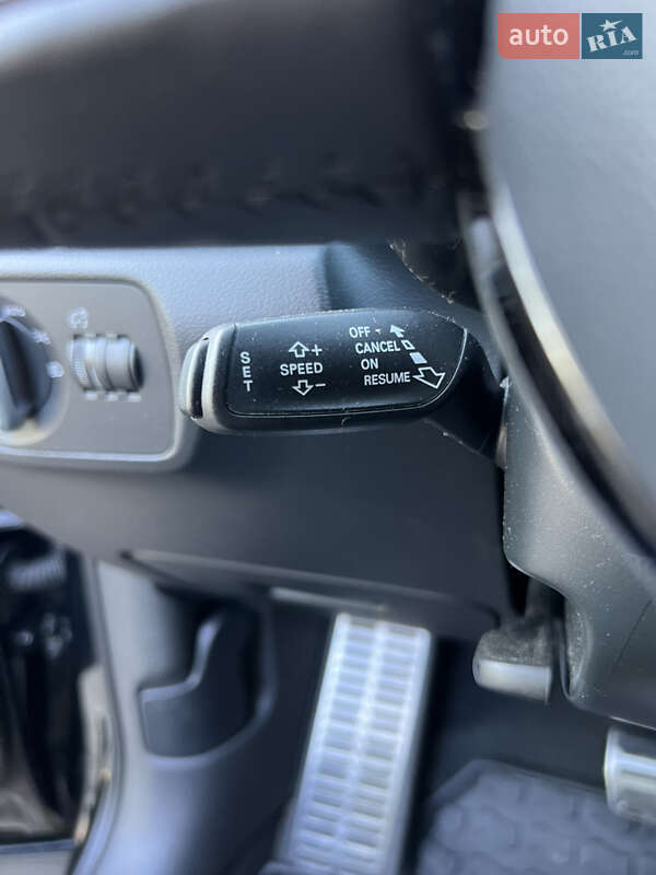 Внедорожник / Кроссовер Audi Q3 2014 в Самборе