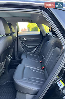 Внедорожник / Кроссовер Audi Q3 2014 в 