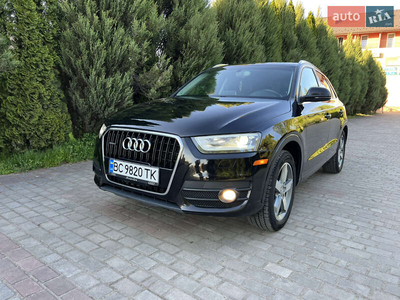 Внедорожник / Кроссовер Audi Q3 2014 в Самборе