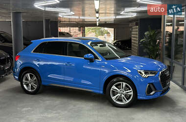 Внедорожник / Кроссовер Audi Q3 2019 в Одессе