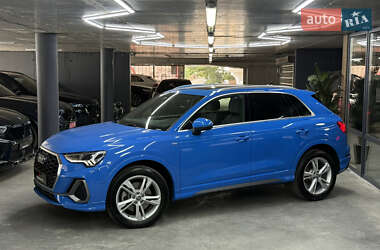 Внедорожник / Кроссовер Audi Q3 2019 в 