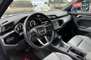 Внедорожник / Кроссовер Audi Q3 2019 в 