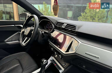 Внедорожник / Кроссовер Audi Q3 2019 в 