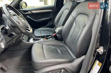 Внедорожник / Кроссовер Audi Q3 2016 в 