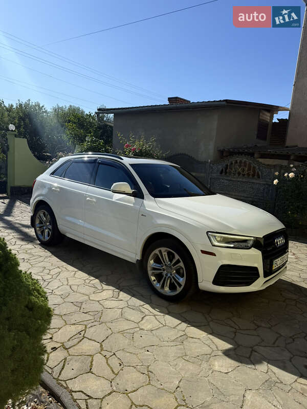 Позашляховик / Кросовер Audi Q3 2018 в Львові