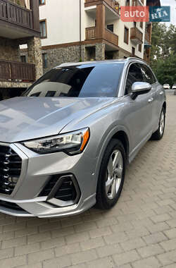 Внедорожник / Кроссовер Audi Q3 2020 в 