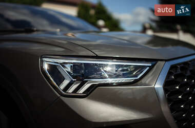 Внедорожник / Кроссовер Audi Q3 2020 в 