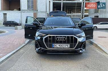 Внедорожник / Кроссовер Audi Q3 2021 в 