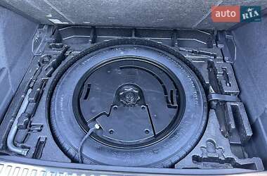 Внедорожник / Кроссовер Audi Q3 2021 в 
