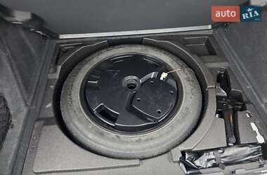 Внедорожник / Кроссовер Audi Q3 2015 в 