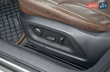 Внедорожник / Кроссовер Audi Q3 2015 в 