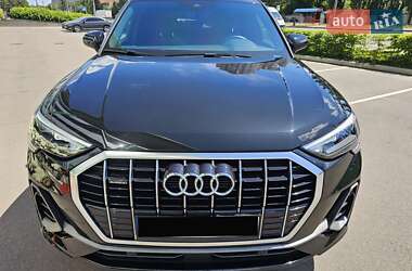 Внедорожник / Кроссовер Audi Q3 2020 в 