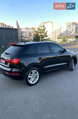 Внедорожник / Кроссовер Audi Q3 2018 в 