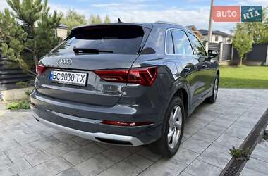 Внедорожник / Кроссовер Audi Q3 2020 в 