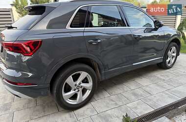 Внедорожник / Кроссовер Audi Q3 2020 в 