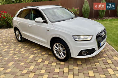 Внедорожник / Кроссовер Audi Q3 2013 в 