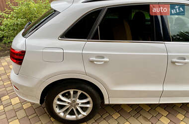 Внедорожник / Кроссовер Audi Q3 2013 в 