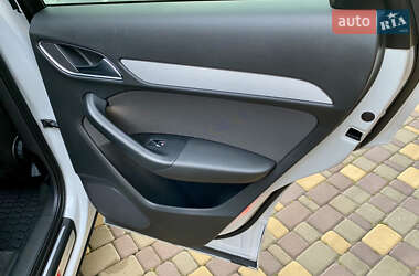 Внедорожник / Кроссовер Audi Q3 2013 в 