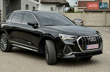 Внедорожник / Кроссовер Audi Q3 2020 в 