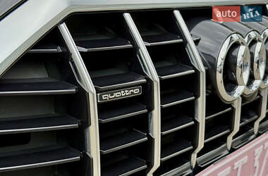 Внедорожник / Кроссовер Audi Q3 2020 в 