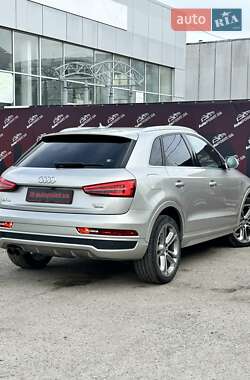 Внедорожник / Кроссовер Audi Q3 2016 в 