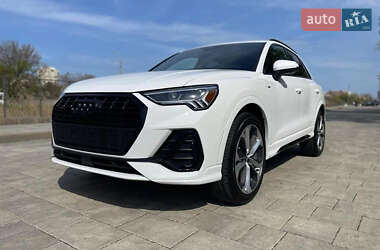 Позашляховик / Кросовер Audi Q3 2023 в Львові