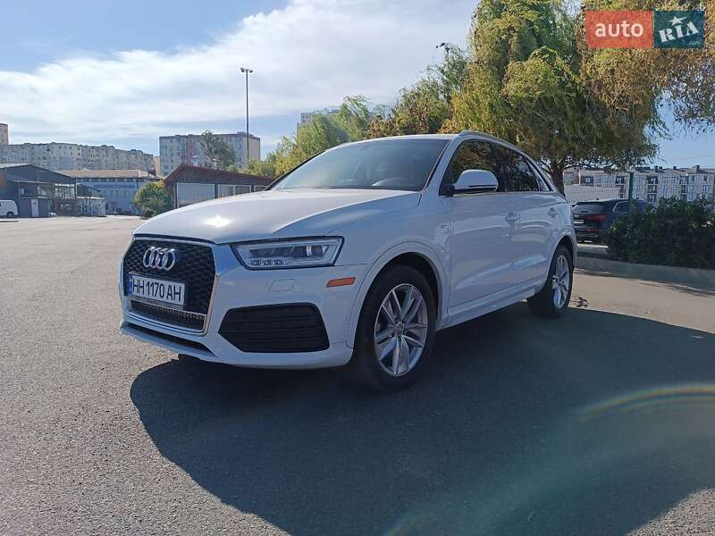 Внедорожник / Кроссовер Audi Q3 2017 в Одессе