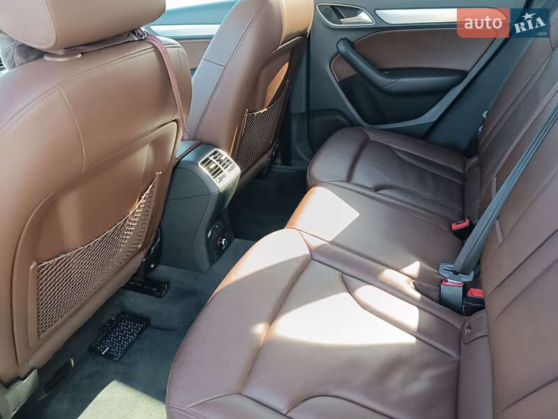 Внедорожник / Кроссовер Audi Q3 2017 в Одессе