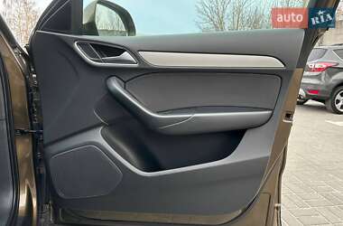 Внедорожник / Кроссовер Audi Q3 2012 в 