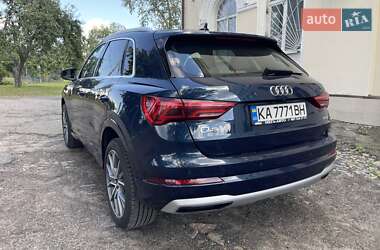 Внедорожник / Кроссовер Audi Q3 2019 в 
