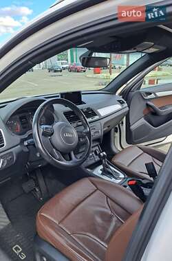 Внедорожник / Кроссовер Audi Q3 2017 в 