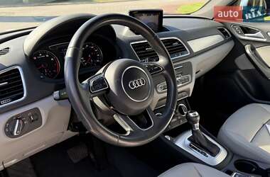 Позашляховик / Кросовер Audi Q3 2018 в 