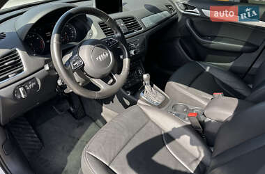 Внедорожник / Кроссовер Audi Q3 2016 в 