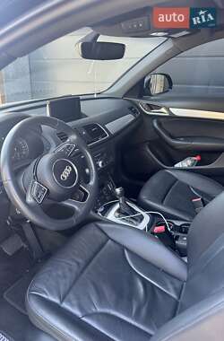 Внедорожник / Кроссовер Audi Q3 2018 в 