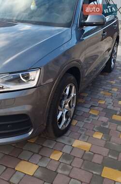 Внедорожник / Кроссовер Audi Q3 2016 в 